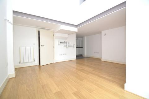 1 bedroom apartment to rent, Cadogan Road, London