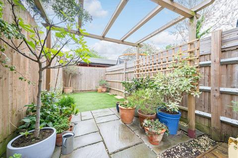 74 Wolfington Road, London, SE27 0RQ