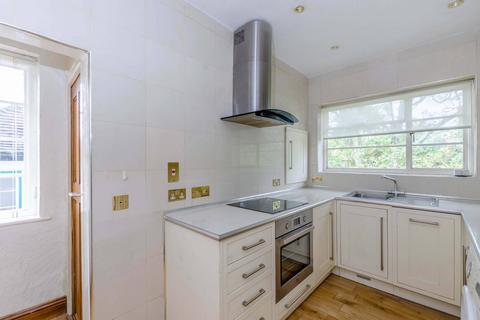 2 bedroom flat to rent, Ossulton Way, Hampstead Garden Suburb, London, N2
