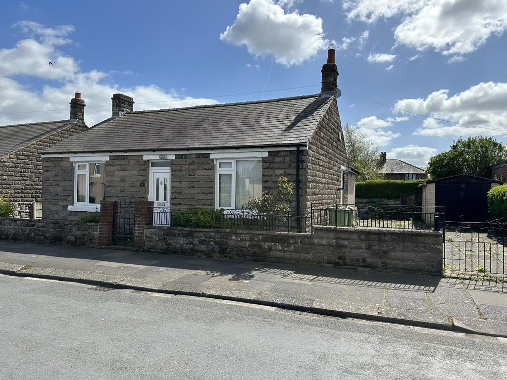 Millholme Avenue, Carlisle 2 bed detached bungalow for sale £130,000