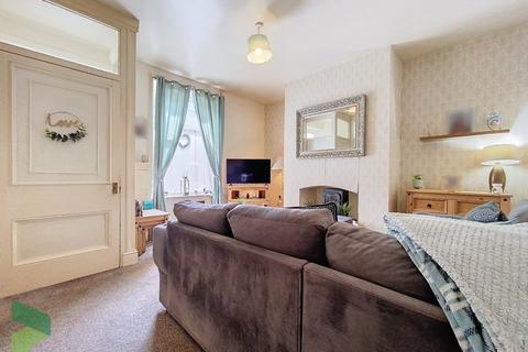 2 bedroom end of terrace house for sale, Highfield Street, Darwen