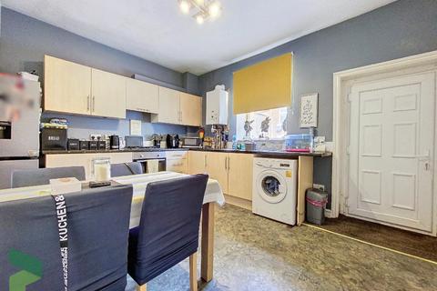 2 bedroom end of terrace house for sale, Highfield Street, Darwen