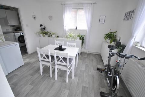 3 Ashville, New Rossington, Doncaster, DN11 0BX