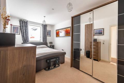 3 bedroom flat to rent, Olympic Way, Wembley Park, Wembley, HA9