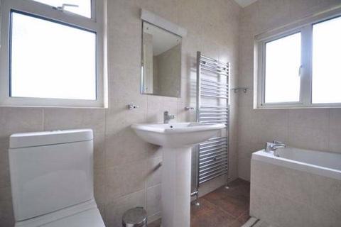 38 Deakin Leas, Tonbridge, TN9 2JX
