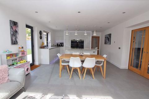 Sunrise Chapel Road, Tetney, Grimsby, DN36 5JQ
