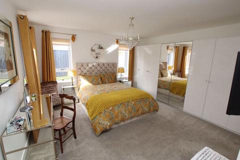 Sunrise Chapel Road, Tetney, Grimsby, DN36 5JQ