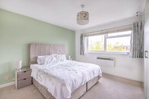69 Manor Road, Sidcup, DA15 7HU