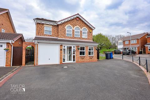 4 bedroom detached house for sale, Falmouth Drive, Amington