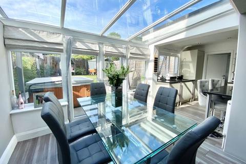 15 Arbuthnot Lane, Bexley, DA5 1EH