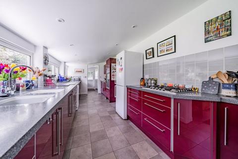 4 bedroom detached house for sale, Wootton Lane, Canterbury