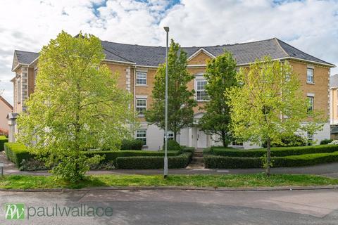 2 bedroom ground floor flat for sale, King William Court, Waltham Abbey