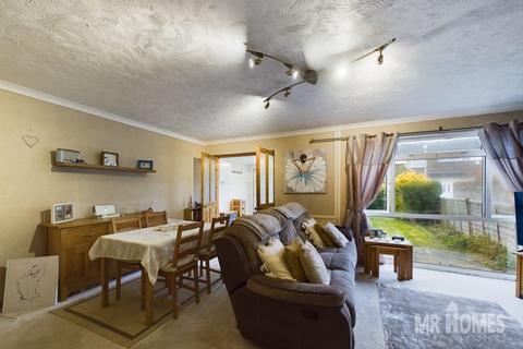 13 Barnard Avenue, Ely, Cardiff, CF5 5AU