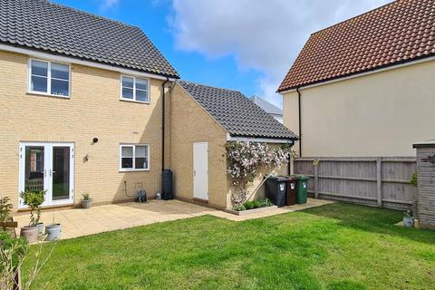 3 bedroom semi-detached house for sale, Smedley Close, North Walsham