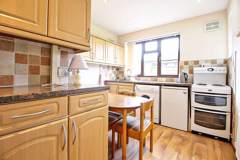 Dining kitchen