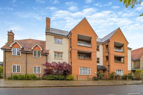 2 bedroom apartment to rent, High Street, Herts WD3