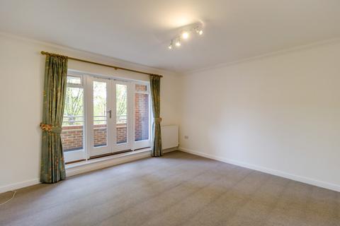 2 bedroom apartment to rent, High Street, Herts WD3
