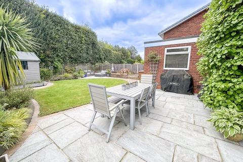 4 bedroom detached house for sale, Leandor Drive, Streetly, Sutton Coldfield, B74 2EW