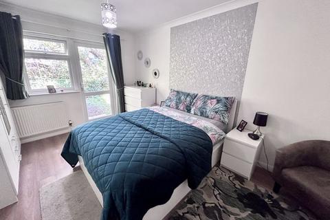 2 bedroom semi-detached bungalow for sale, Cockleton Lane, Cowes