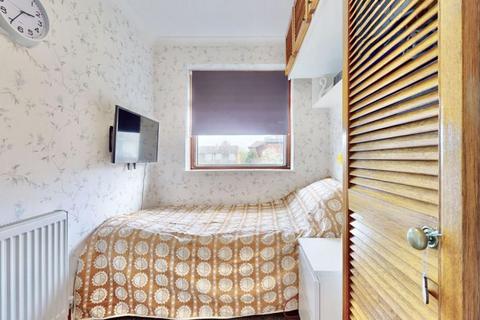 2 Heath Road, Uxbridge, UB10 0SL