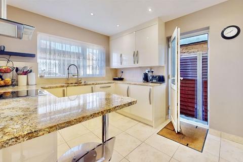 undefined, Heath Road, Uxbridge, UB10
