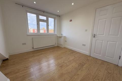 undefined, Uxbridge Road, Southall, UB1