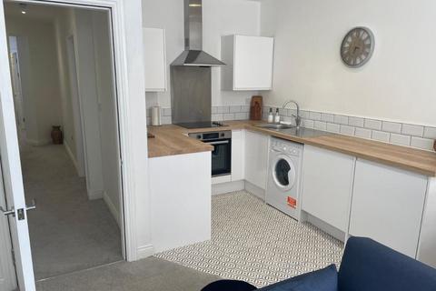 2 bedroom apartment to rent, Story Street, Hull