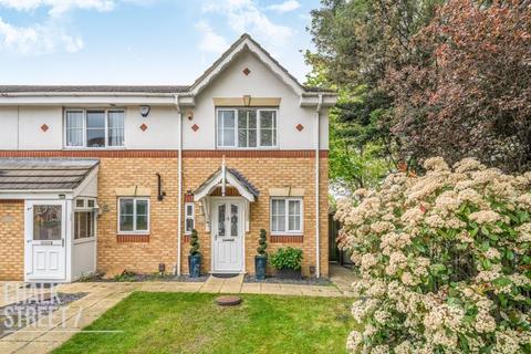 2 bedroom end of terrace house for sale, Bancroft Chase, Hornchurch, RM12