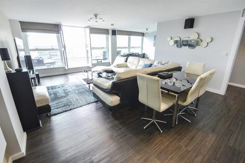 3 bedroom apartment to rent, Marco Island, NG1