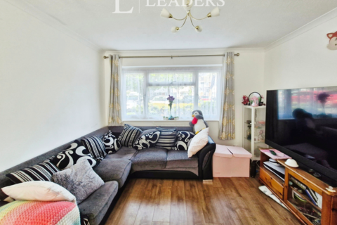 3 bedroom terraced house to rent, Chatsworth Road, Boyatt Wood