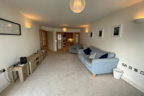 2 bedroom apartment to rent, Arethusa House, Gunwharf Quays