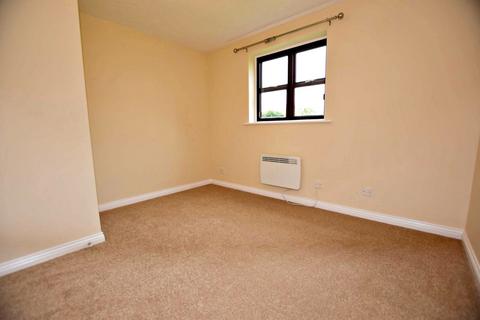 2 bedroom apartment to rent, Hamilton Court, Witham
