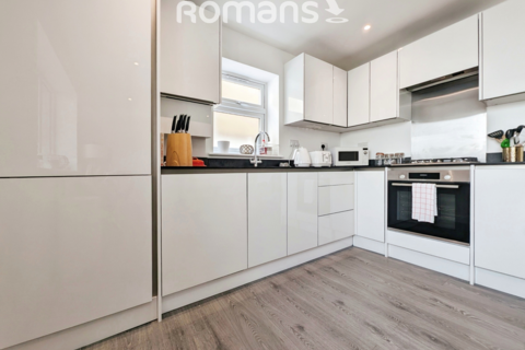 2 bedroom apartment to rent, West Wycombe Road