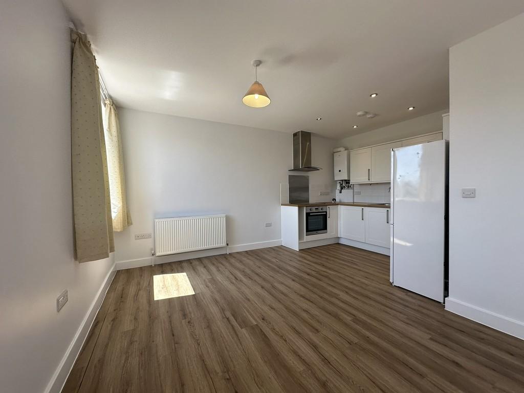 Lounge/Kitchen