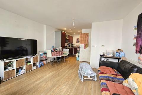 1 bedroom apartment to rent, Perth Road, Gants hill , Ilford