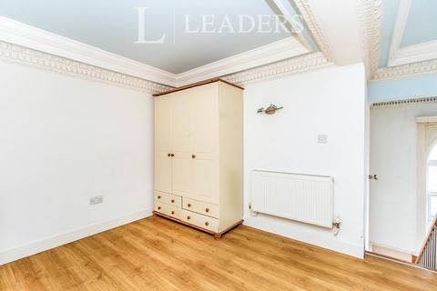 1 bedroom apartment to rent, Shirley Road, So15