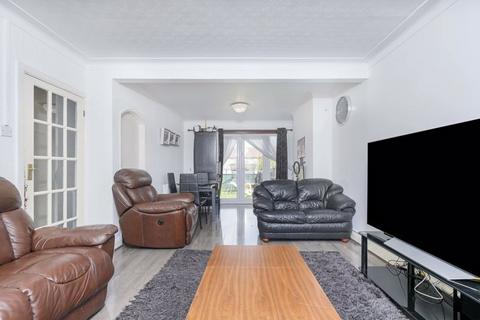 undefined, King Edwards Road, London