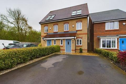 3 bedroom semi-detached house for sale, Ever Ready Crescent, Telford TF4