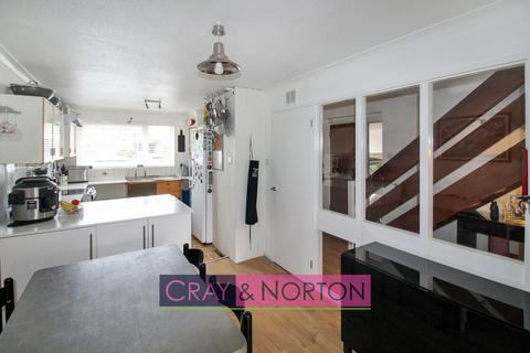 5 Merlin Close, Croydon, CR0 5UQ