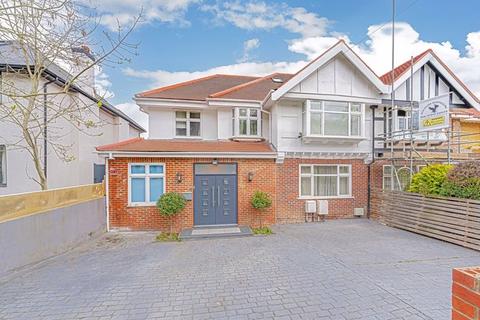 5 bedroom semi-detached house for sale, Ullswater Crescent, London SW15