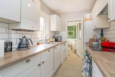 74 Angel Road, Thames Ditton, KT7 0AZ