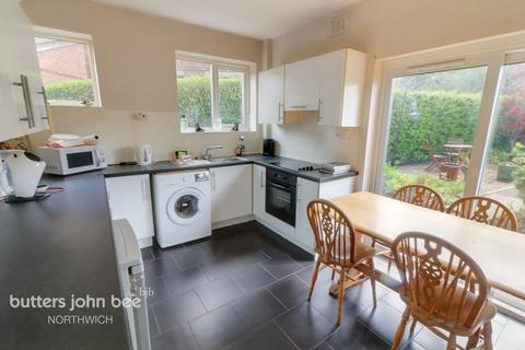 21 Vale Road, Marston, Northwich, CW9 6DW