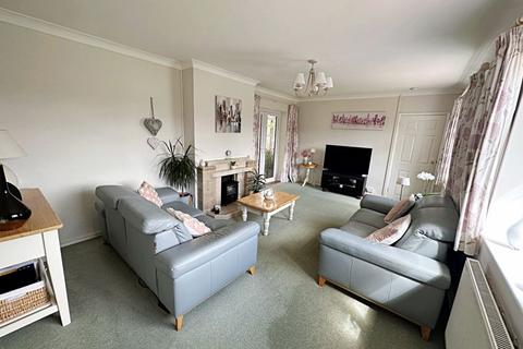39 Cherry Orchard, Pershore, WR10 1EL