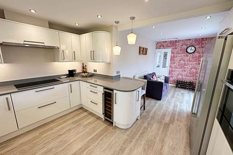 39 Cherry Orchard, Pershore, WR10 1EL