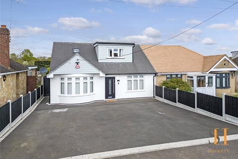 4 bedroom semi-detached house for sale, Elizabeth Drive, Wickford, Essex, SS12