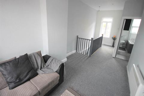 1 bedroom flat to rent, Cranbrook Road, Ilford, Essex