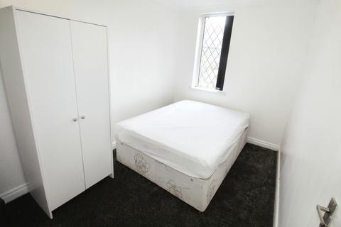 1 bedroom in a house share to rent, BILLS INCLUDED - Argie Avenue, Burley, Leeds, LS4