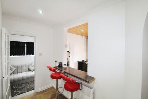 1 bedroom terraced house to rent, 94 Argie Avenue, Burley, Leeds