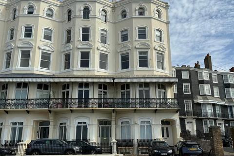 2 bedroom flat to rent, Marine Parade, Kemptown, East Sussex, BN2 1AJ