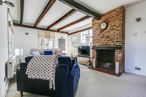 39 High Street, Oxted, RH8 9LN